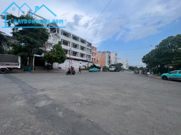 Nhà mặt tiền 30m, đẹp nhất khu Nam Hùng Vương, 4.5mx20, 5 tầng chỉ 12 tỷ