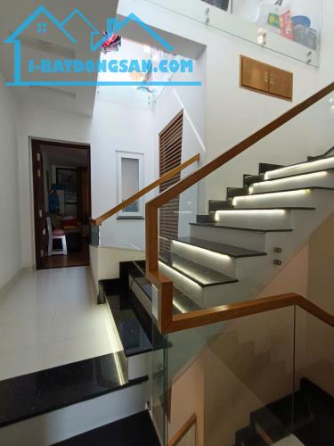Nhà mặt tiền 30m, đẹp nhất khu Nam Hùng Vương, 4.5mx20, 5 tầng chỉ 12 tỷ - 2
