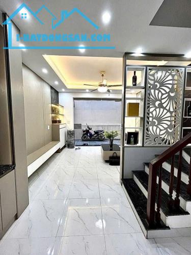 Bán nhà Hồ Tùng Mậu Lô góc gần phố 6 tầng DT 45m giá 9 tỷ - 1