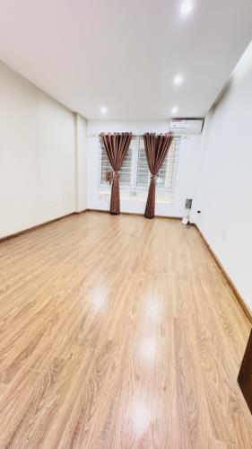 BÁN GẤP NHÀ ĐƯỜNG LÁNG -ĐỐNG ĐA -VỊ TRÍ ĐẮC ĐỊA- 5 TẦNG- DT -30M2- GIÁ CHỈ 7.5TỶ - 1