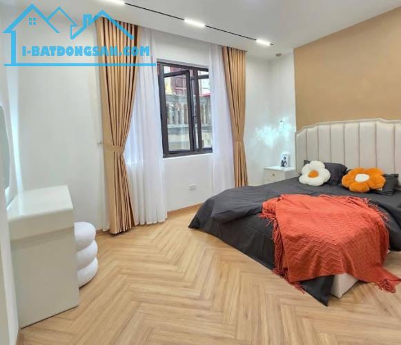 BÁN NHÀ LÔ GÓC FULL NỘI THẤT, GẦN PHỐ,37M2, 5 TẦNG NHỈNH 8 TỶ - 1