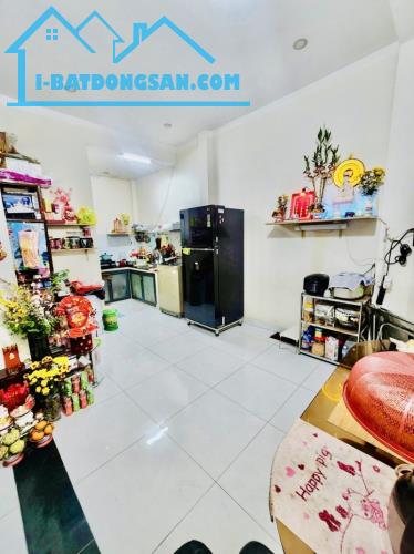 MẶT TIỀN LÝ THUYẾT HƯNG PHÚ - LÔ GÓC - DT 6X6,5M MỚI ĐẸP - P9 Q8 - CHỈ 4,2 TỶ - 4