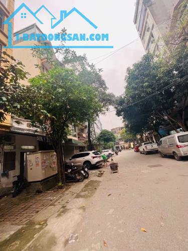 Doãn Kế Thiện,Siêu phẩm trong ngõ 105 giá 10 tỷ, 38m2, Chính chủ giá siêu hời - 4