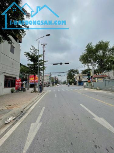 Quanh 2 tỷ làn 2 Ql6 tại Tiên Phương - giáp thị Trấn Chúc Sơn 
- Diện tích: 60m - 4
