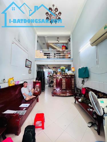 Bán nhà 3 tầng mặt tiền đường Hồ Thành Biên gần đường Phạm Hùng P5Q8 chỉ nhỉn 7 tỉ - 2