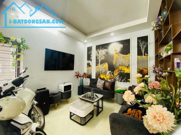 Bán nhà Thiên Lôi, 45m 4 tầng, lô góc, ô.tô đỗ cửa cả ngày, giá 4.65 tỉ - 2