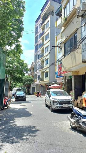 Nhà Hiếm Chiến Thắng Phân Lô Ô Tô Tránh, Dân Xây 2 Thoáng, Vị Trí Kinh Doanh 35m2 10,4 Tỷ