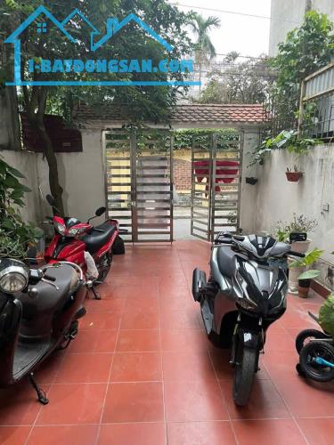 Bán nhà Thiên Lôi, 119m 3 tầng, đường 5m, Giá 6.5 tỉ, sát cạnh Siêu thị AEON - 1