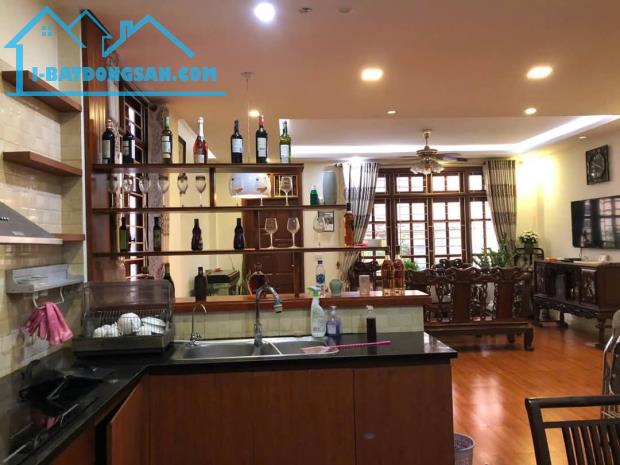 NHÀ MẶT NGÕ: NGUYỄN TRÃI -THANH XUÂN. DT:62/70T2 X 4T X 6M.MT +