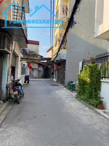 Gấp - bán nhà 57m2 Lệ Chi - trục chính kd/trường đại học May Hà Nội - chỉ 3.X tỷ - 1