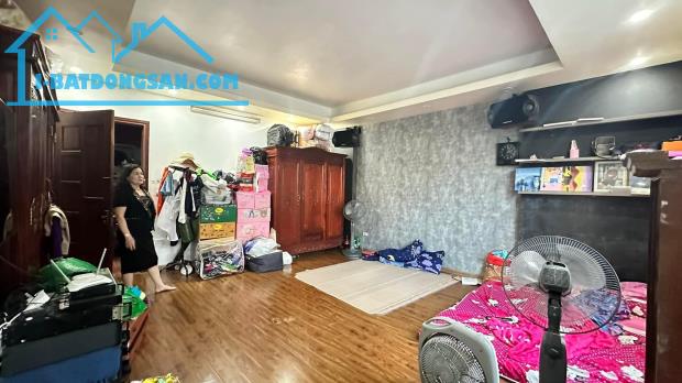 Bán nhà mặt phố Phường Ô Chờ Dừa, lô góc, mặt tiền kinh doanh, 60m, mt 6.5m chỉ 25.5 tỷ - 4