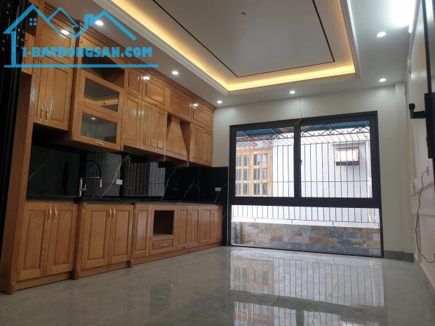 BÁN NHÀ 5.8 TỶ 4 TẦNG 64M2 VỊ TRÍ VIP KHU ĐÔ THỊ THỐNG NHẤT - 2