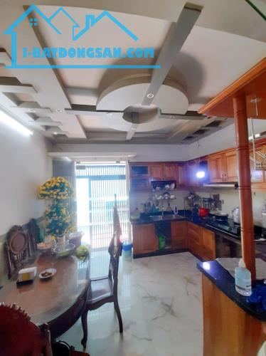 SIÊU PHẨM - 100M2 - 8X12,5M 3 TẦNG SÂN THƯỢNG 6PN 7WC - NGAY CẦU NHỊ THIÊN ĐƯỜNG Q8 - 8.2T - 2