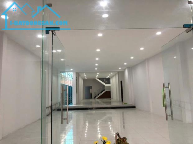 Bán nhà Mặt tiền Lê Quang Định - giao Phạm Văn Đồng, 8.5x43m, 4 Tấm, thuê 70tr, 56.9 tỷ - 2