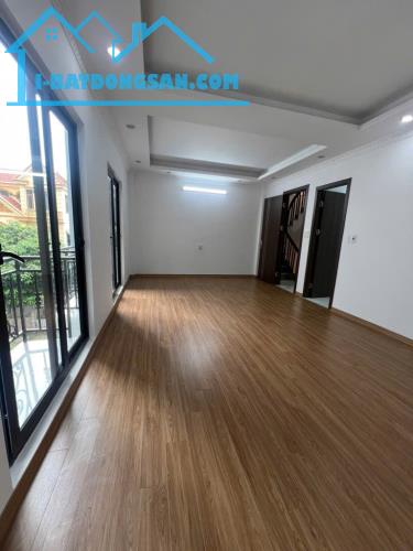 BÁN NHÀ MỚI ĐẸP CỔ LINH LONG BIÊN - GẦN AEON MALL - Ô TÔ ĐỖ CỔNG - 44M2 GIÁ 6,95 TỶ - 3