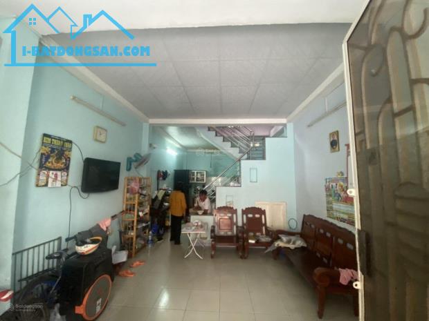 Bán nhà 72m², đường Cách Mạng Tháng Tám, Q.10, 2 tầng, 7,x tỷ - 1