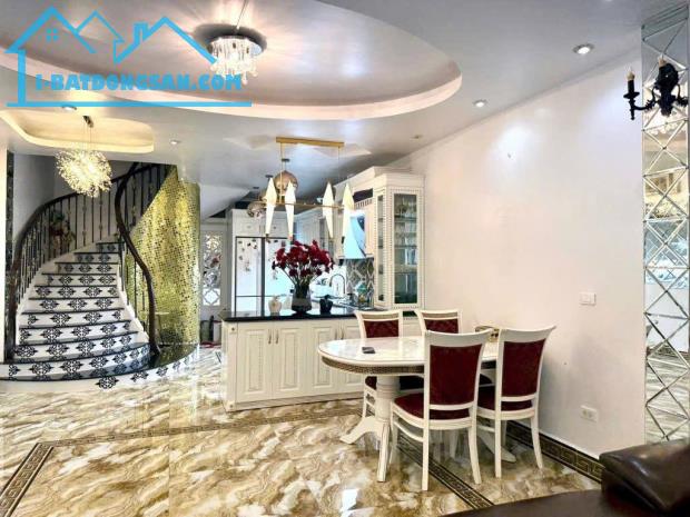 Lô Góc Luxury - Đường Bưởi, Ba Đình 73m2 x 4 Tầng - 3 Thoáng, Giá 17.9 Tỷ LH: 0977658369