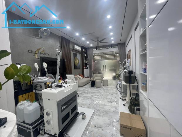 Phân lô Giải Phóng, ô tô tránh, 2 thoáng,nhà đẹp,55m 5 tầng 4.2m mặt, Giá 15 tỷ 0796193699
