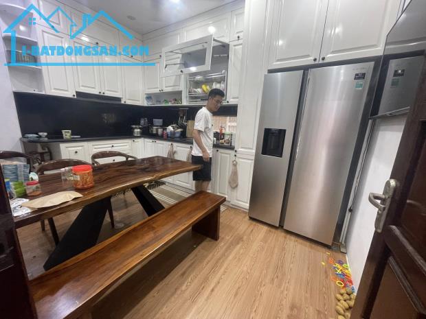 Phân lô Giải Phóng, ô tô tránh, 2 thoáng,nhà đẹp,55m 5 tầng 4.2m mặt, Giá 15 tỷ 0796193699 - 1