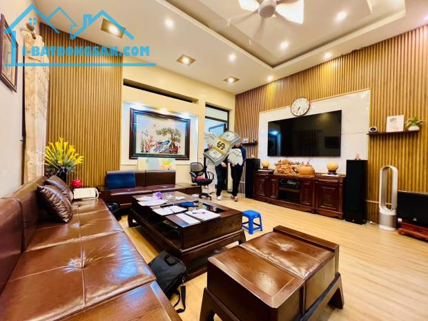 MẶT PHỐ, HOÀNG TĂNG BÍ, ĐÔNG NGẠC, TỪ LIÊM-VỈA HÈ-Ô TÔ-KD:97M X3T, MT 5M, GIÁ 18,5 TỶ - 2