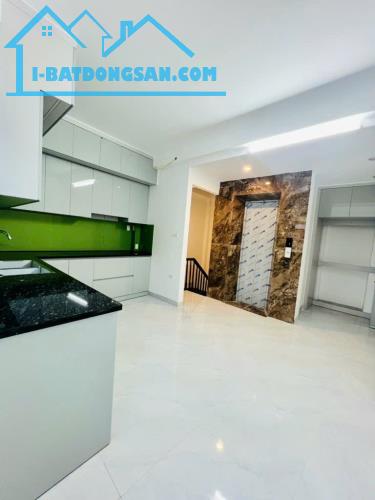 💥Nhà Xây Mới Văn Chương, 30m Ra Ôtô Tránh, DT 36m2, 6 Tầng Thang Máy, Giá 7.x Tỷ