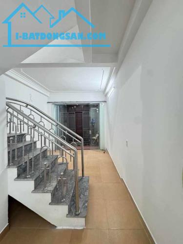 Bán nhà Ngọc Thuỵ Long Biên - 4.99 tỷ - 31m - 4 tầng dân xây - Vài bước ra phố