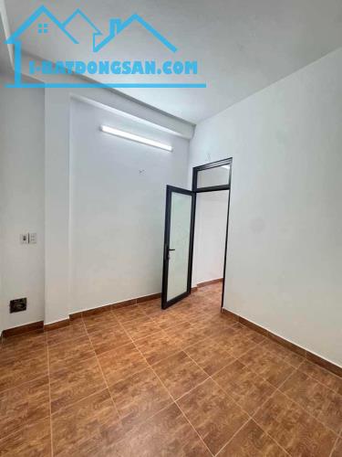 Bán nhà Ngọc Thuỵ Long Biên - 4.99 tỷ - 31m - 4 tầng dân xây - Vài bước ra phố - 4