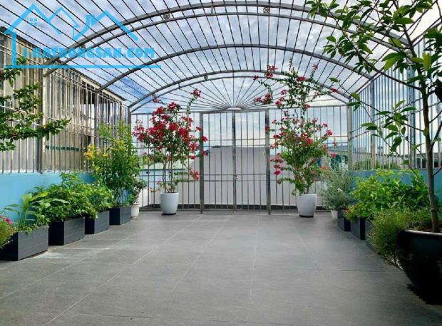 Bán nhà 2 thoáng Lạc Long Quân: 49m x 5 tầng, có sân thượng trồng rau - 3