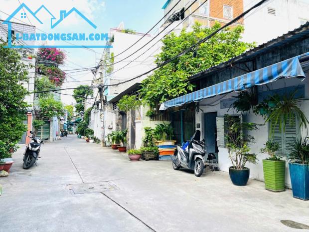 Bán Gấp nhà xây biệt thự Vườn Lài Tân Phú hẻm 8m 215m2 -2 tầng nhỉnh 19 tỷ