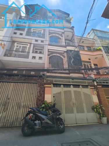 Nhà đẹp hẻm XH đ.Nguyễn Tri Phương, p.9, Quận 5. Giá 2,95 tỷ/58m2, SHR