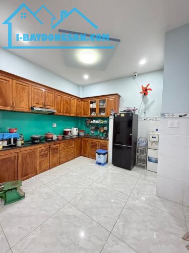 Nhà đẹp hẻm XH đ.Nguyễn Tri Phương, p.9, Quận 5. Giá 2,95 tỷ/58m2, SHR - 1
