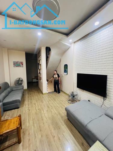 BÁN NHÀ ĐẸP DÂN XÂY TRUNG LIỆT-THÁI HÀ - 33M2- 5T - MT 5.3M GIÁ CHỈ 9 TỶ - 1