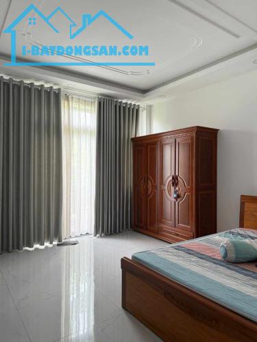GẤP! Bán Nhà 5 Tầng, Hẻm Nhựa 10m, Thới An 16, Quận12-66m2-Gần Chợ, UBND-Giá Tốt Chỉ 6.6Tỷ - 4