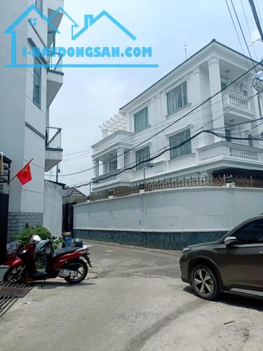 BÁN NHÀ 3 TẦNG Ô TÔ ĐỖ CỬA - LINH XUÂN - LÀNG ĐẠI HỌC - 60M2 - NGANG 6M - 5,3 TỶ