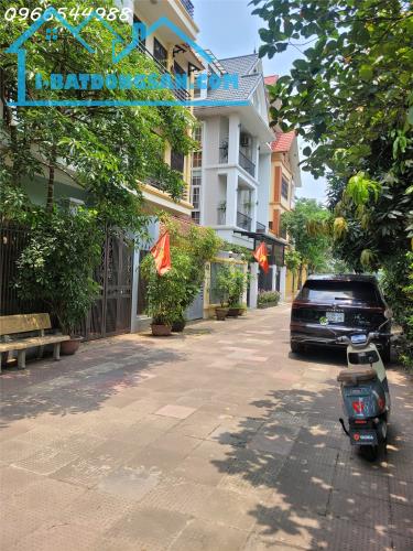 BÁN BIỆT THỰ PHÂN LÔ MẶT PHỐ HUỲNH VĂN NGHỆ – KĐT SÀI ĐỒNG, LONG BIÊN