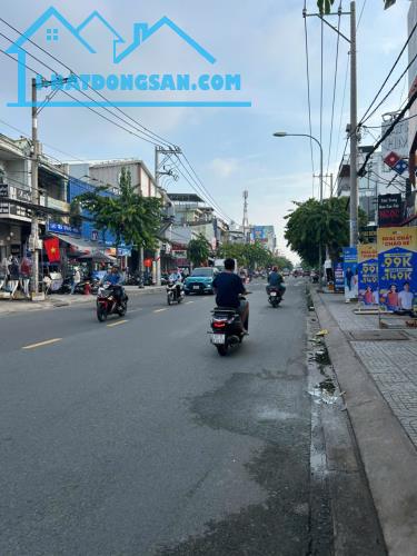 Mặt tiền kinh doanh siêu đẹp, Nguyễn Ảnh Thủ, Hóc Môn , 8m x 24m, giá chỉ nhỉnh 10 tỷ.