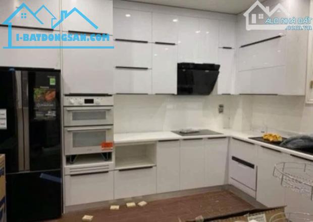 Bán nhà - Nguyễn Chí Thanh, Ba Đình - Nhà phân lô - ngõ ô tô đỗ cửa - 42m x 5T, 16.5 tỷ - 2