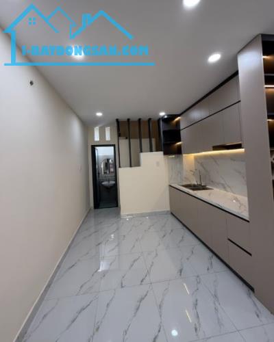 NHÀ SHR NGAY CON ĐƯỜNG 79 VIP NHẤT QUẬN 7 - CHỈ CẦN HƠN 1 TỶ LÀ CÓ HỘ KHẨU KO LO CHẠY - 1