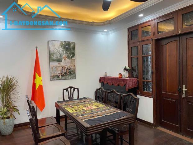 Nhà phân lô Trần Đại Nghĩa DT 80m2x4T ô tô vào nhà đỗ cửa giá hơn 17 tỷ - 1