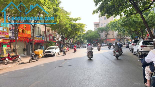 HƠN 8 TỶ, NHÀ NGỌC LÂM 40M, 4T, MT4M, Ô CHỜ THANG MÁY, CÁCH 20M RA SÂN XE 45 CHỖ QUAY ĐẦU. - 1