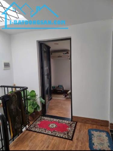 Nhà đẹp xinh xắn ngõ Âu Cơ - Đường thông, ô tô tránh - gần 3 tỷ - 3