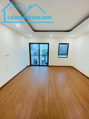 Bán nhà đẹp Phuc Đồng Lô Góc - -Oto tránh- Thang Máy-full Nội Thất- 9,5 tỷ (thương lượng) - 1