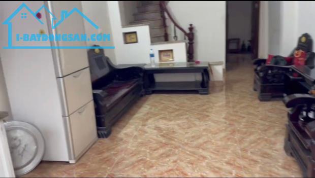 SIÊU HIẾM - BÁN NHÀ HỮU HƯNG -VỊ TRÍ ĐẮC ĐỊA - NGÕ HẸP - DIỆN TÍCH 254m2 - GIÁ 2,75 ty