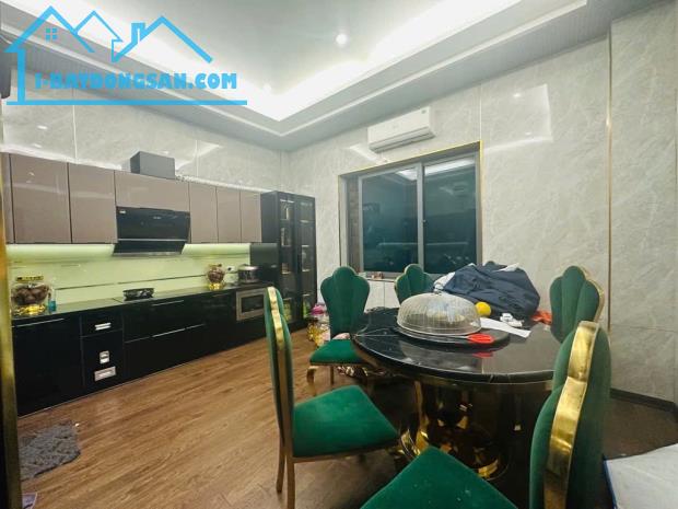 MẶT PHỐ - CẦU GIẤY - ÔTÔ - KINH DOANH 💁‍♀️ 50M² × MT 7M² - GIÁ CHÀO: 27 TỶ 💰 - 2