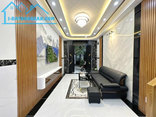 CHỈ 6.5 TỶ - THÍCH QUẢNG ĐỨC PHÚ NHUẬN - 4 TẦNG 30M2 - FULL NỘI THẤT - 1