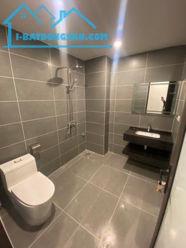 Bán nhà lô góc, mặt ngõ Giang Biên, Long Biên,ô tô, thang máy,49m2 6t mt 4.5m hơn 9 tỷ - 2