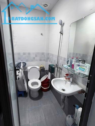 Cho thuê nhà MBKD ngõ ô tô Phố Trường Chinh 4 tầng, 3 ngủ, 16 Triệu - 4