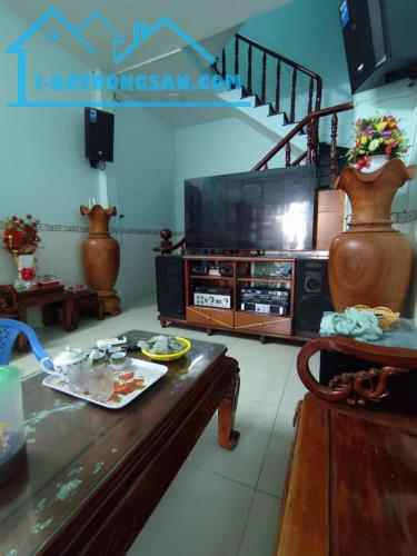 Bán nhà Thoại Ngọc Hầu, P.Hòa Thạnh, Q.Tân Phú – 3 tầng, hẻm xe tải – Gần ngã tư Bốn Xã