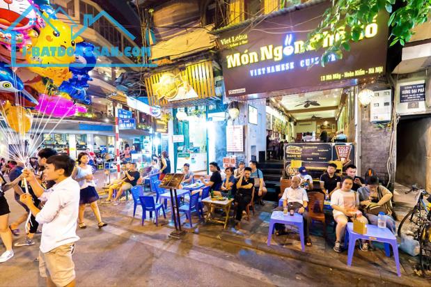 Chính chủ cho thuê nhà 3 tầng MẶT PHỐ Hàng Chĩnh, Quận Hoàn Kiếm, KD nhà hàng, homestay