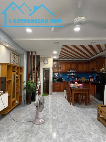 BÁN GẤP NHÀ MẶT TIỀN VÕ THỊ PHẢI, QUẬN 12– 4 TẦNG, 5Mx15M – KINH DOANH SẦM UẤT– CHỈ 6.2 TỶ - 2